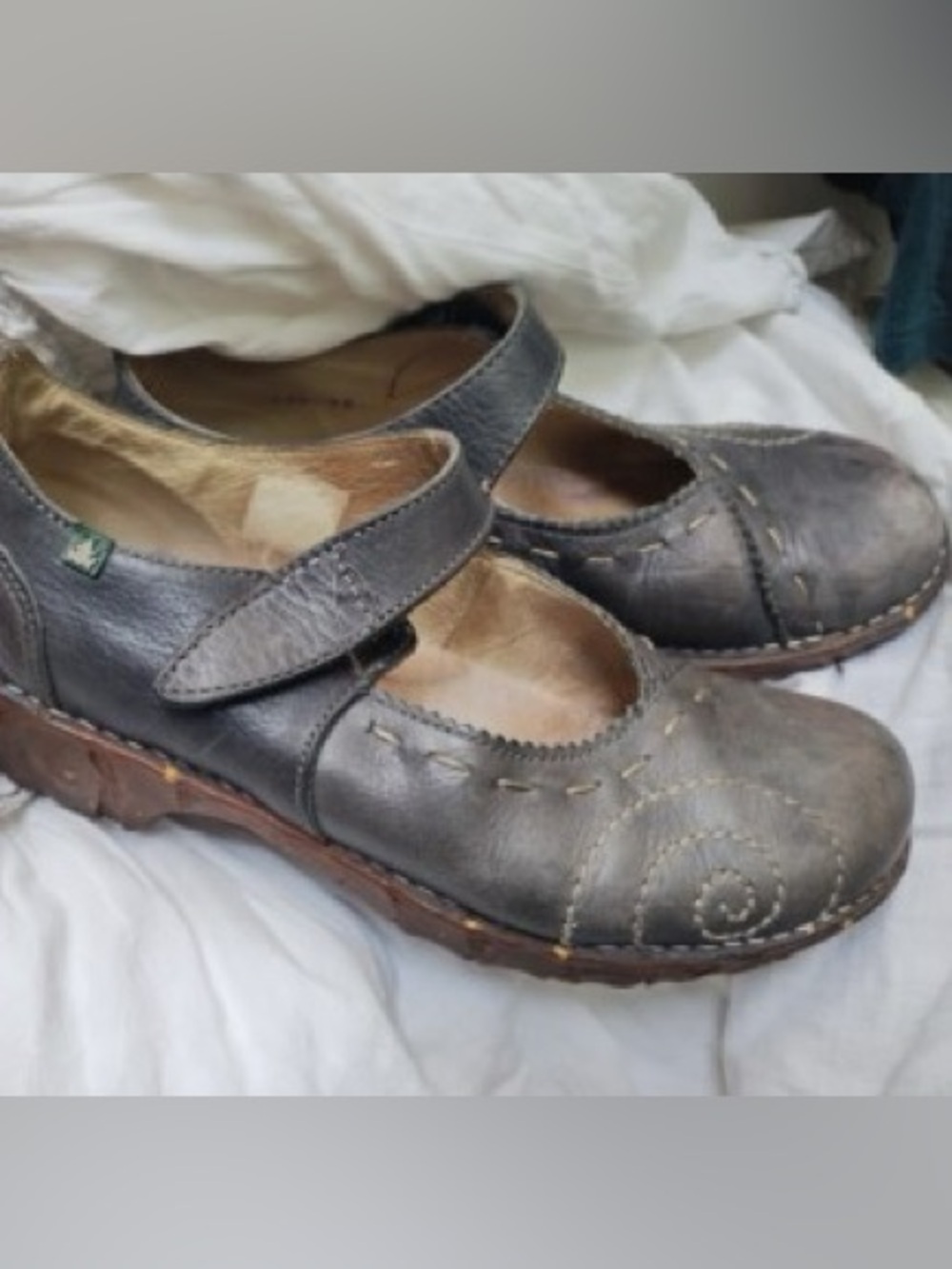 El Naturalista Yggdrasil Blue-gray leather Mary Janes. Size 39/8.5